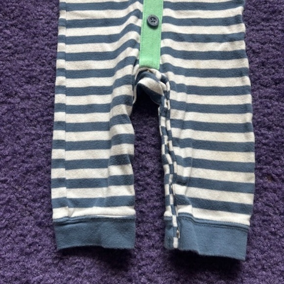 Cat &Jack baby one piece with bow tie - 3-6 months - Picture 3 of 4